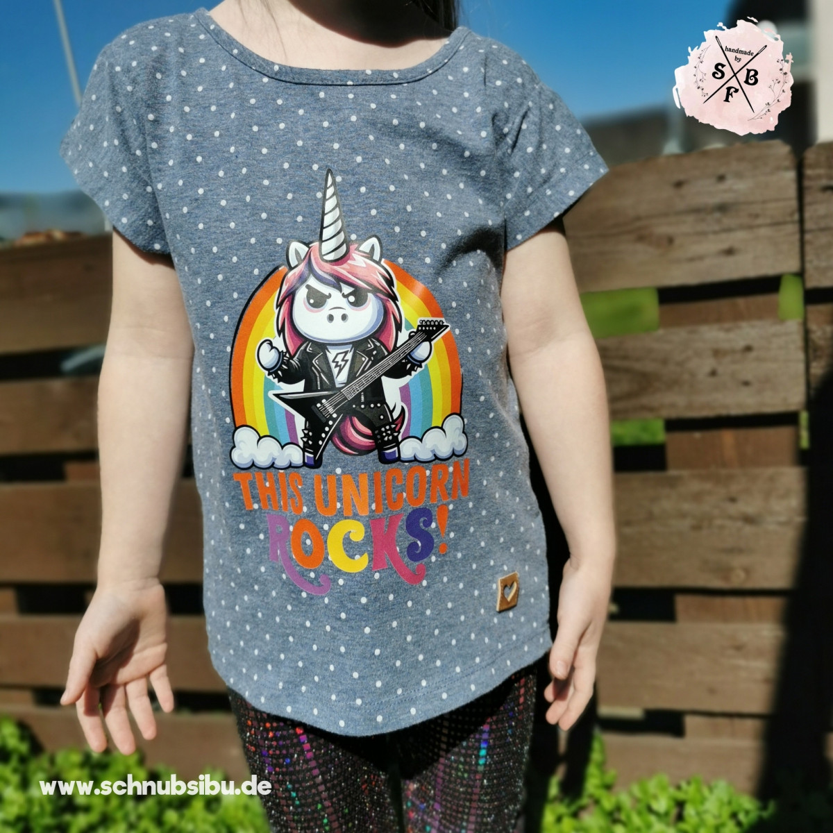 Bügelbild Einhorn rocks